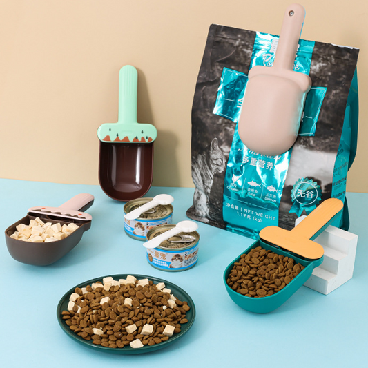 Snack Bag With Canned Spoon Embedded In Shovel Cat Dog Feeding Pet